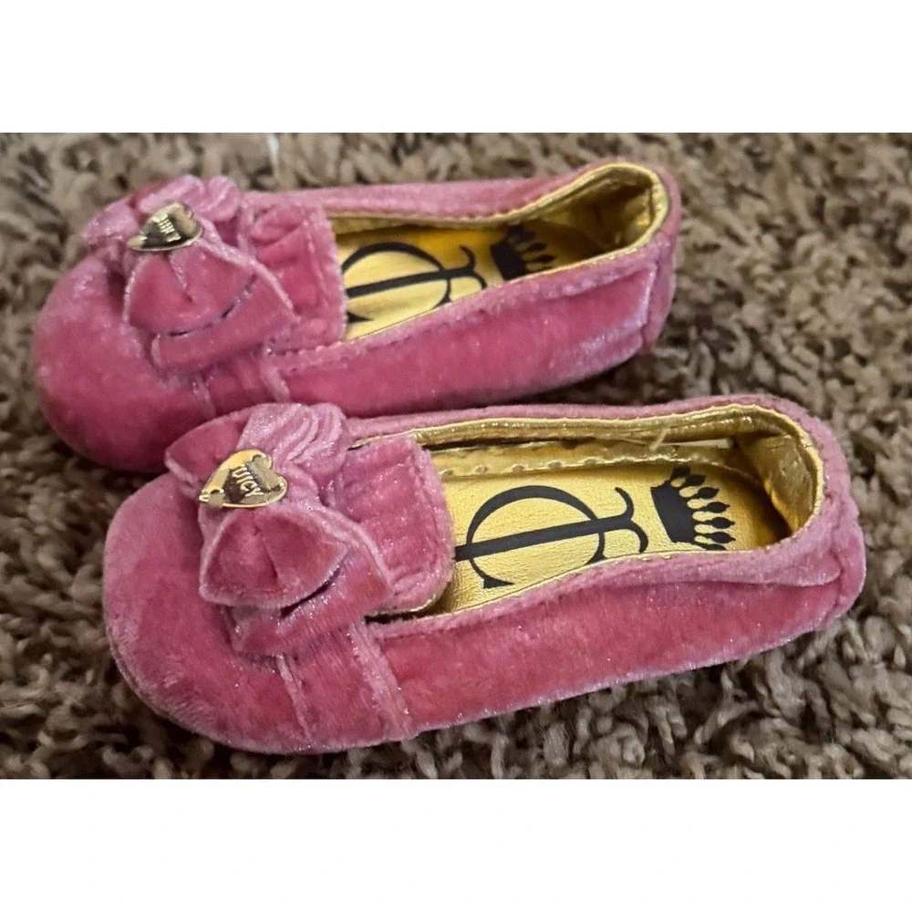 Juicy Couture - Pink Velvet Slip Loafers Baby Shoes Infant Size 2